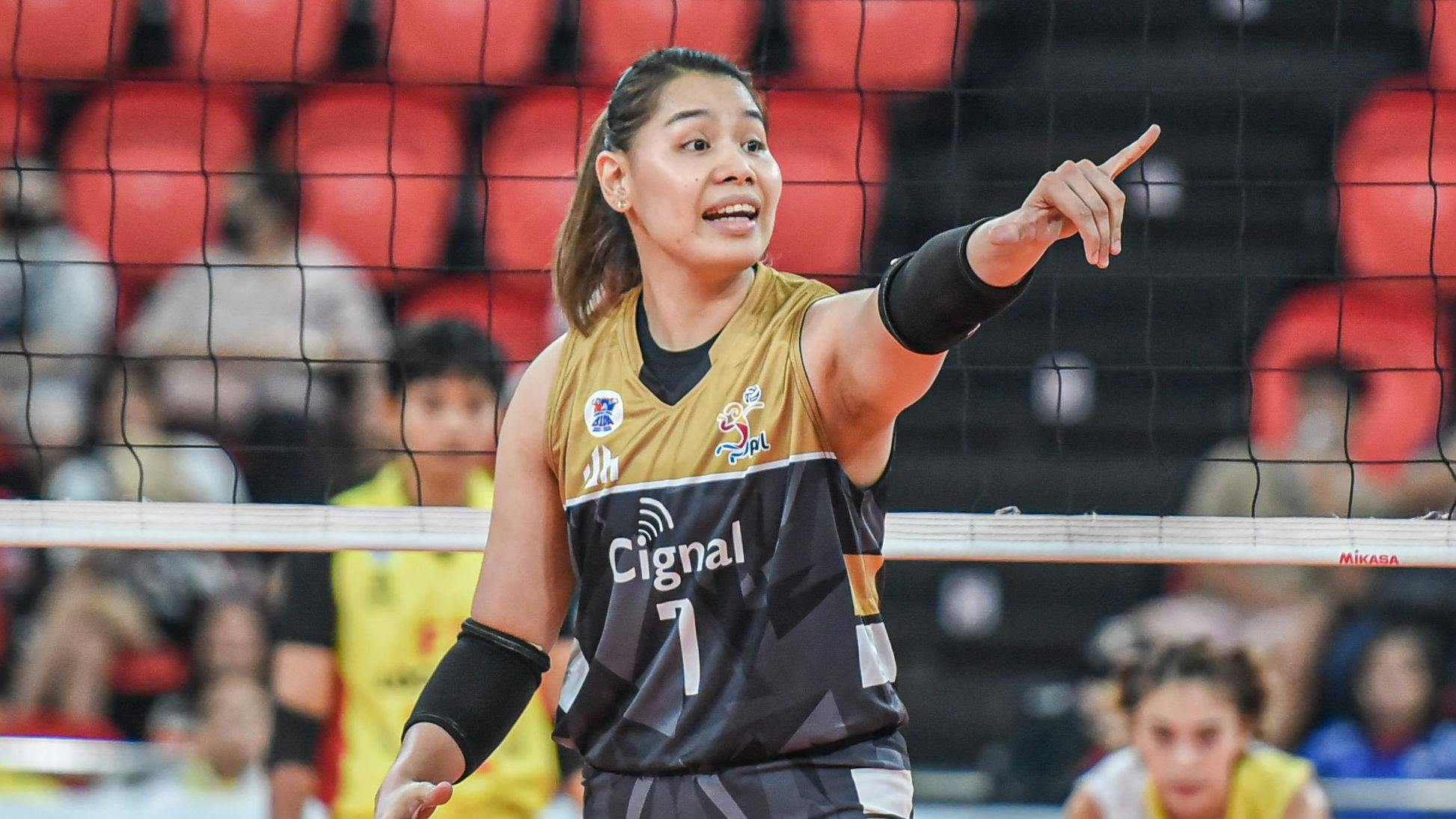 Cignal star Ces Molina bags first career MVP in PVL Invitational